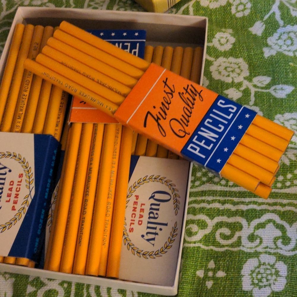 Finest Quality Vintage Pencils‎ - Picture 6 of 13